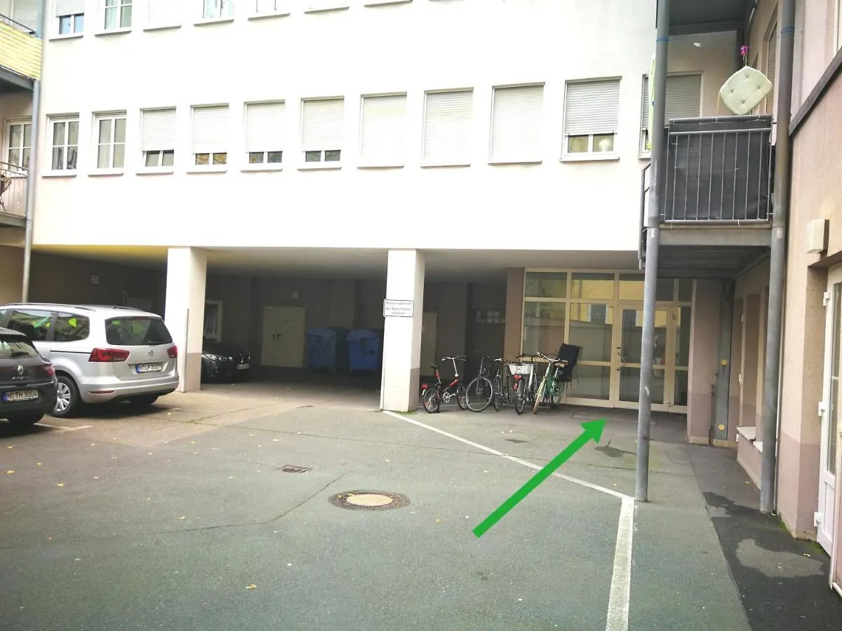 Apt Next To Nuremberg Central-Station, Fair 10Min 0*,  Germany